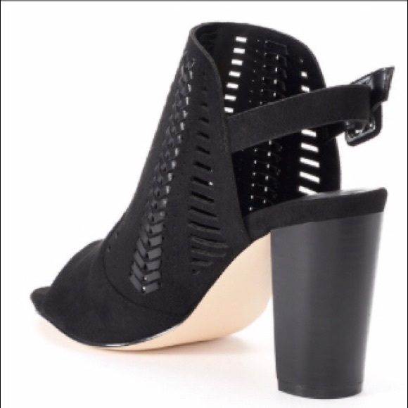 SOLD-Steve Madden black open toe booties S 10 NWOB - Picture 3 of 7